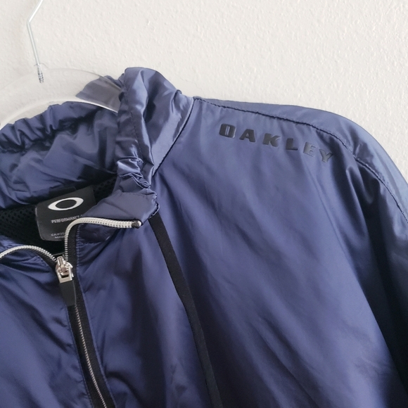 Oakley Blue Quarter Zip Windbreaker Proformance Fit Jacket - Picture 3 of 7